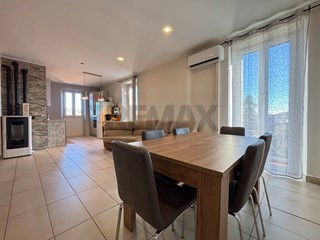 Trilocale in Vendita a Arcisate, 118'000&euro;, 120 m²