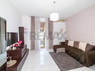 Trilocale in Vendita a Catania, 120'000&euro;, 95 m²