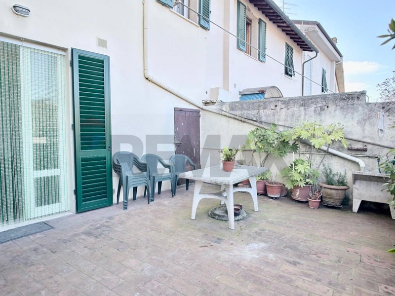Quadrilocale in Vendita a Empoli, 165'000&euro;, 218 m²