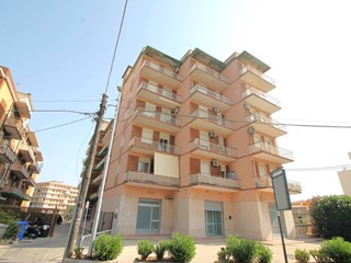 Appartamento in Vendita a Siracusa, 115'000&euro;, 175 m²