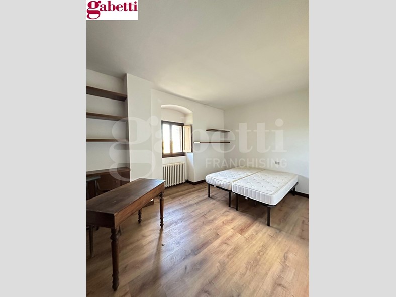 Appartamento in Vendita a Siena, 330'000&euro;, 200 m²