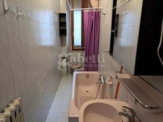 Quadrilocale in Vendita a Foggia, 75'000&euro;, 90 m²