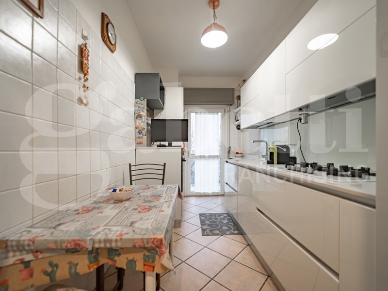 Quadrilocale in Vendita a Milano, 279'000&euro;, 105 m², arredato