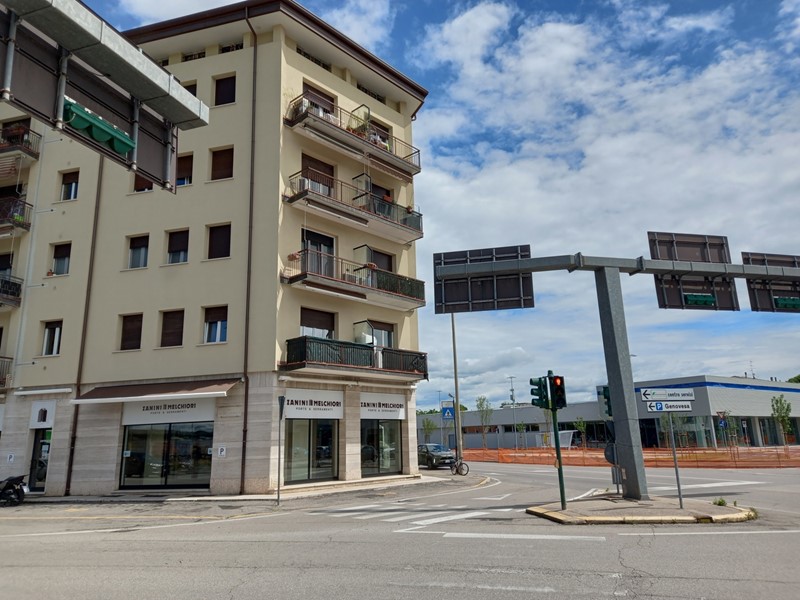 Appartamento in Affitto a Verona, 600&euro;, 20 m², arredato