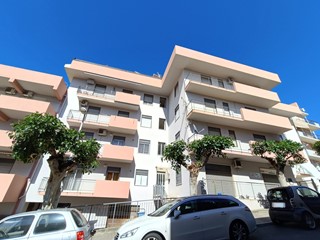 Quadrilocale in Vendita a Spadafora, 120'000&euro;, 99 m²