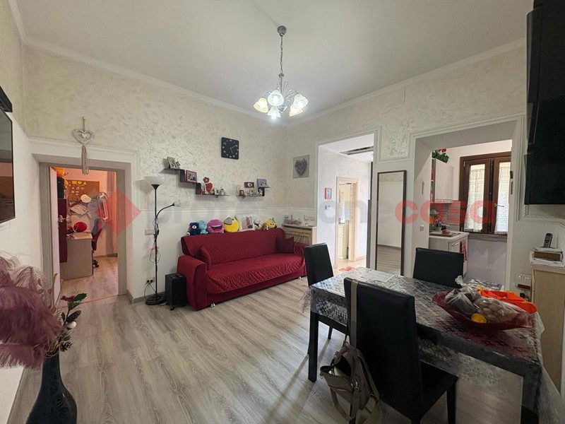 Trilocale in Vendita a Guidonia Montecelio, 99'000&euro;, 70 m²