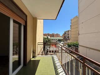 Appartamento in Vendita a Palermo, 250'000&euro;, 150 m²