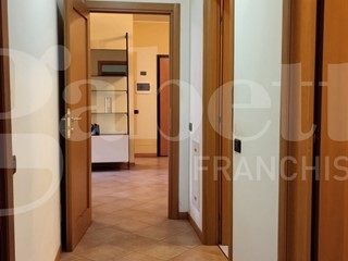 Trilocale in Vendita a Lecco, 275'000&euro;, 105 m²
