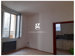 Trilocale in Affitto a Salerno, 950&euro;, 114 m²