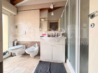 Quadrilocale in Affitto a Sasso Marconi, 1'100&euro;, 102 m², arredato