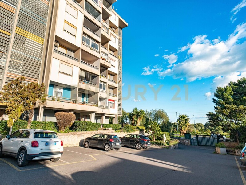 Quadrilocale in Vendita a Catania, 115'000&euro;, 117 m²
