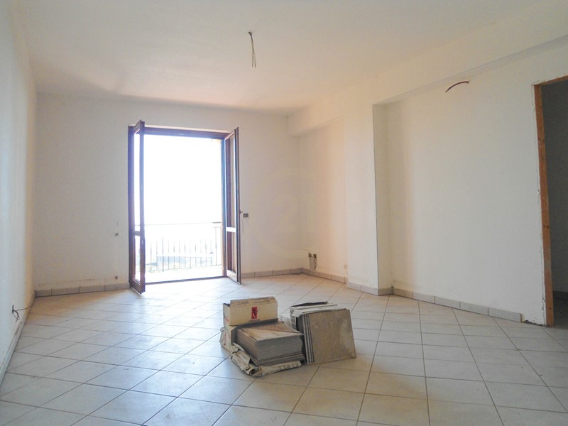 Trilocale in Vendita a Acireale, zona San Giovanni Bosco, 160'000&euro;, 110 m²