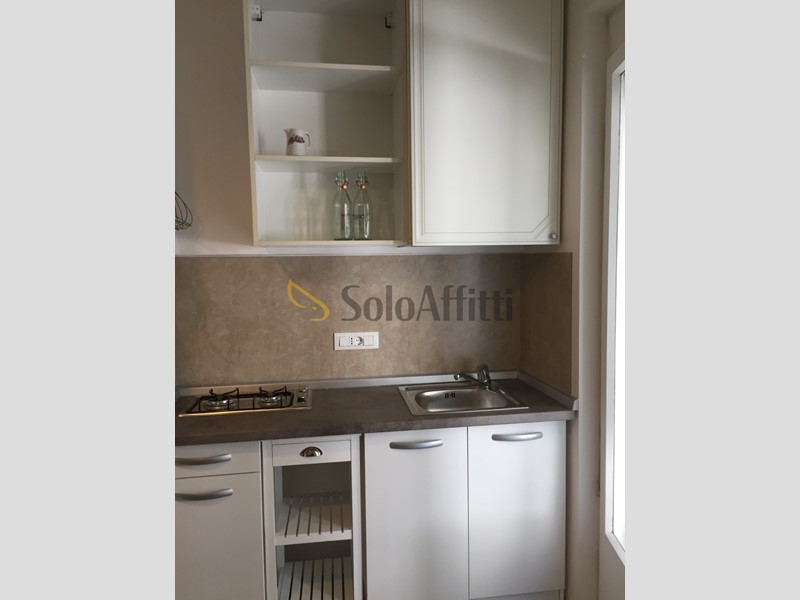 Bilocale in Affitto a Trieste, zona Viale XX Settembre, 600&euro;, 40 m², arredato