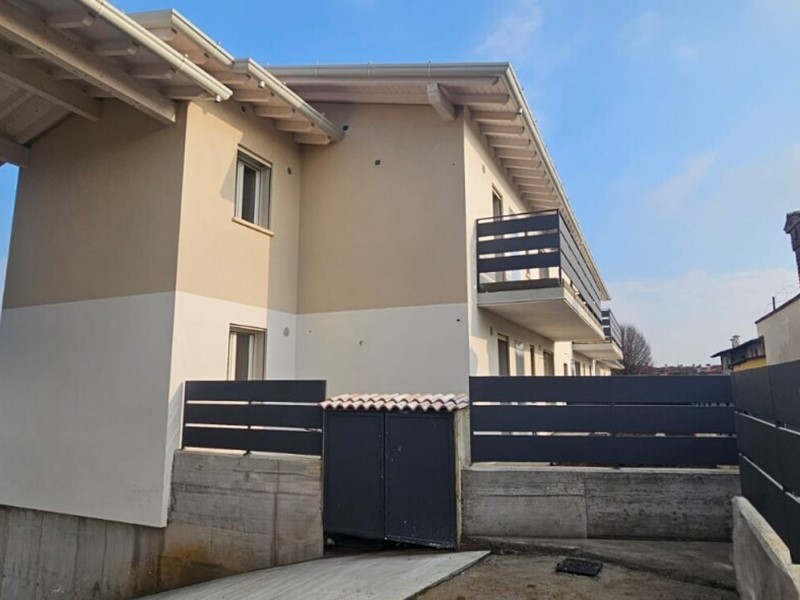 Quadrilocale in Vendita a Nuvolera, 290'000&euro;, 129 m², con Box