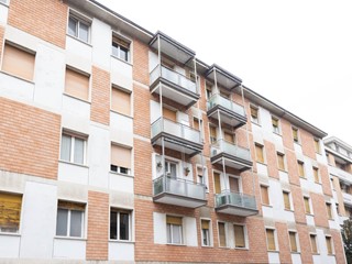 Trilocale in Vendita a Bologna, zona Ovest, 249'000&euro;, 75 m², con Box