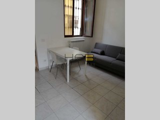 Bilocale in Vendita a San Giorgio su Legnano, 70'000&euro;, 53 m², arredato