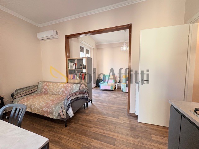 Trilocale in Affitto a Siena, zona Fuori Porta Camollia, 1'100&euro;, 86 m², arredato, con Box
