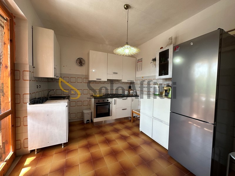 Appartamento in Affitto a Latina, 1'300&euro;, 80 m², arredato