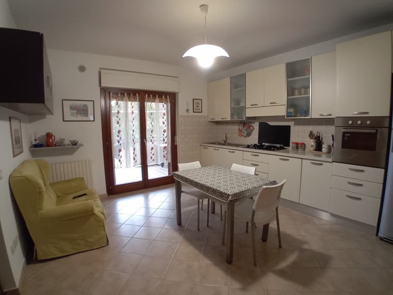 Quadrilocale in Vendita a Manoppello, zona Scalo, 115'000&euro;, 66 m², con Box