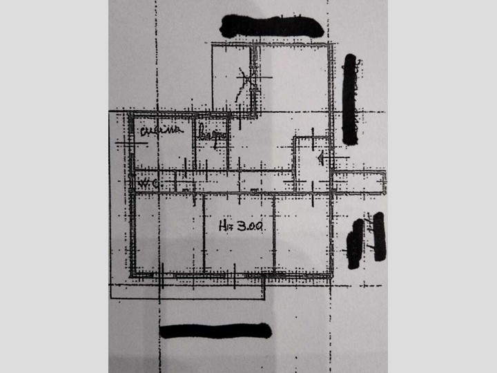 Appartamento in Vendita a Siracusa, zona Tisia Tica Zecchino, 130'000&euro;, 143 m²
