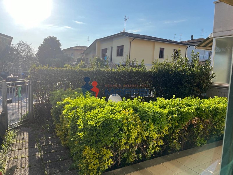 Quadrilocale in Vendita a Viareggio, zona Torre Del Lago Puccini, 259'000&euro;, 90 m², arredato