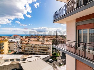 Quadrilocale in Vendita a Acireale, 139'000&euro;, 133 m²