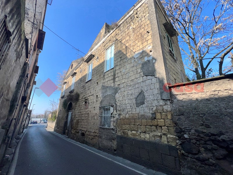 Appartamento in Vendita a San Giorgio a Cremano, 520'000&euro;, 420 m²