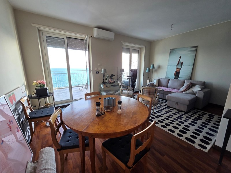 Quadrilocale in Vendita a Sanremo, 370'000&euro;, 95 m²