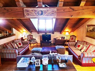 Trilocale in Affitto a Prè Saint Didier, zona Verrand, 140 m², arredato, con Box