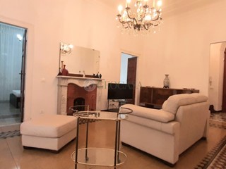 Appartamento in Affitto a La Spezia, zona Centro cittÃ, 800&euro;, 120 m², arredato