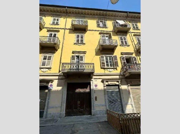 Appartamento in Vendita a Torino, 184'350&euro;, 125 m²