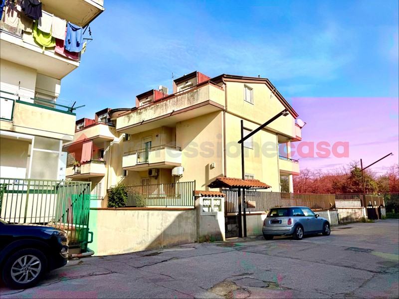 Trilocale in Vendita a Acerra, 145'000&euro;, 86 m²