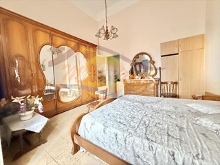 Bilocale in Vendita a Siracusa, zona Ortigia, 98'000&euro;, 63 m²