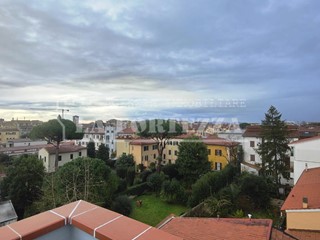 Attico in Vendita a Pisa, 495'000&euro;, 165 m², arredato