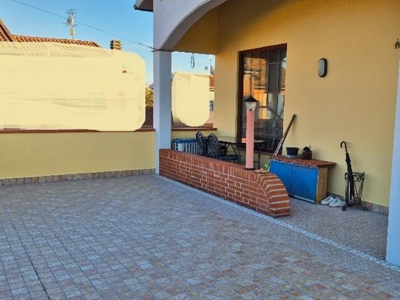 Appartamento in Vendita a Bientina, zona Guerrazzi, 240'000&euro;, 120 m², arredato, con Box