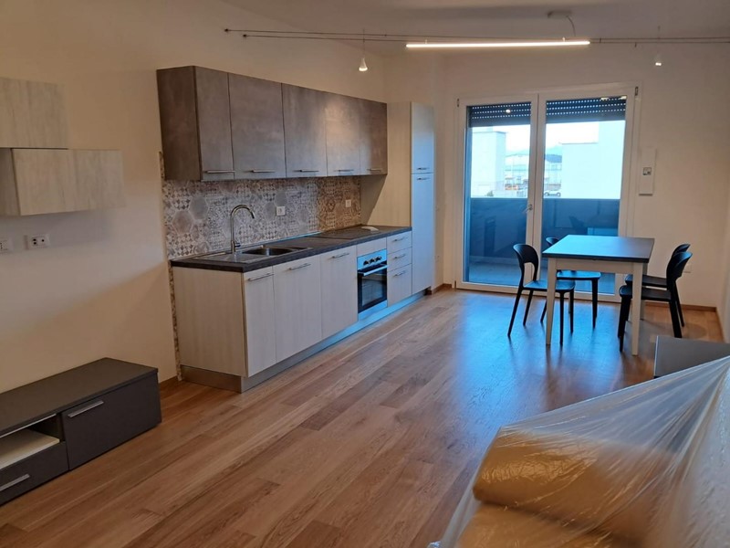 Trilocale in Affitto a Pisa, 1'000&euro;, 71 m², arredato