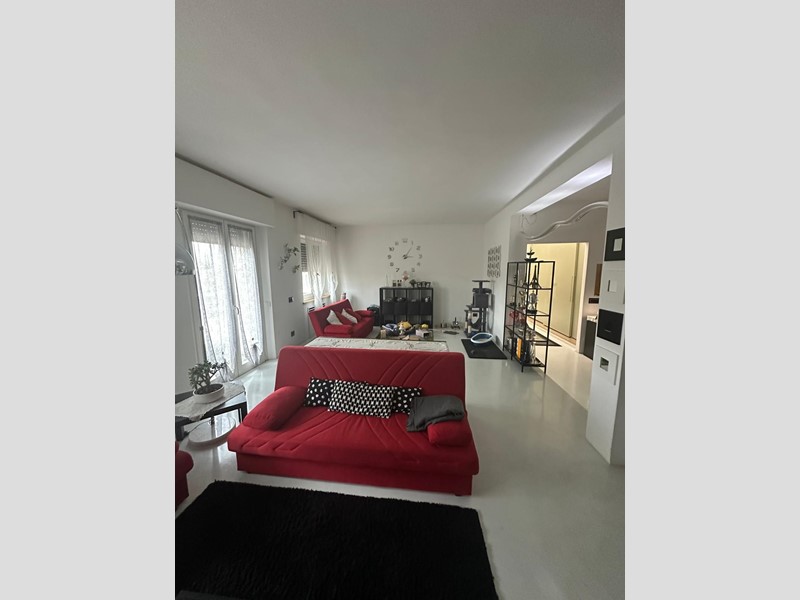 Appartamento in Vendita a Pisa, 290'000&euro;, 144 m²