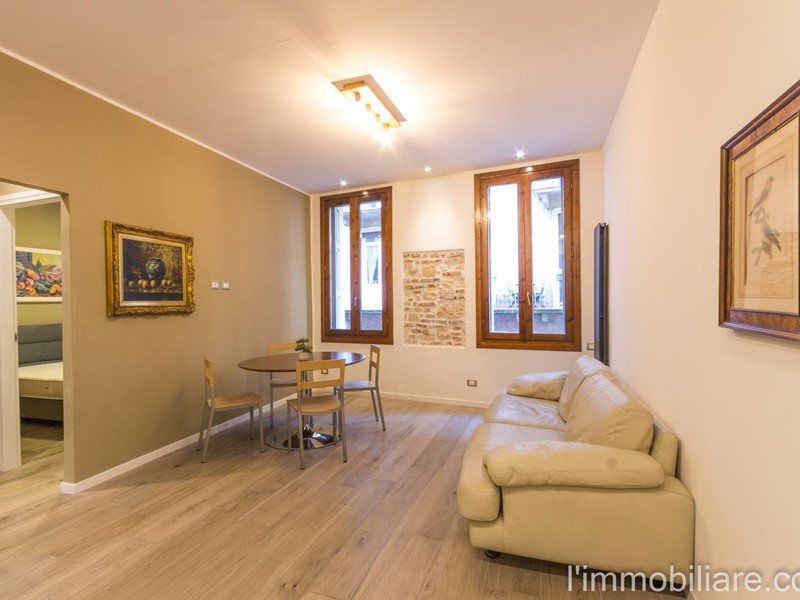 Trilocale in Affitto a Verona, 1'150&euro;, 80 m²