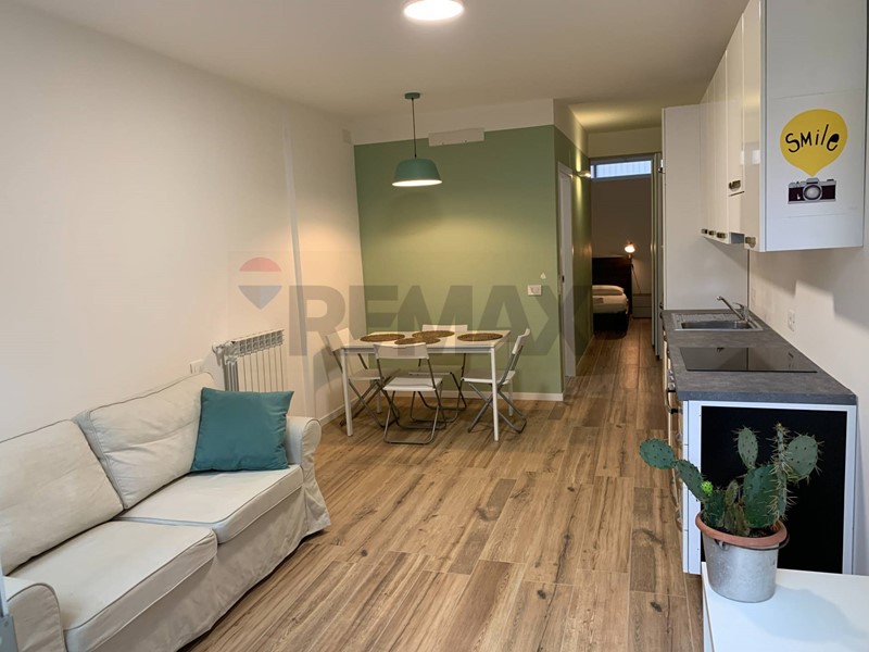 Bilocale in Vendita a Milano, 210'000&euro;, 49 m²