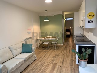 Bilocale in Vendita a Milano, 210'000&euro;, 49 m²