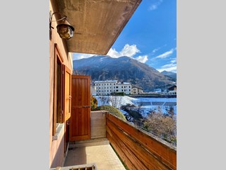 Quadrilocale in Vendita a Esino Lario, 58'000&euro;, 71 m²