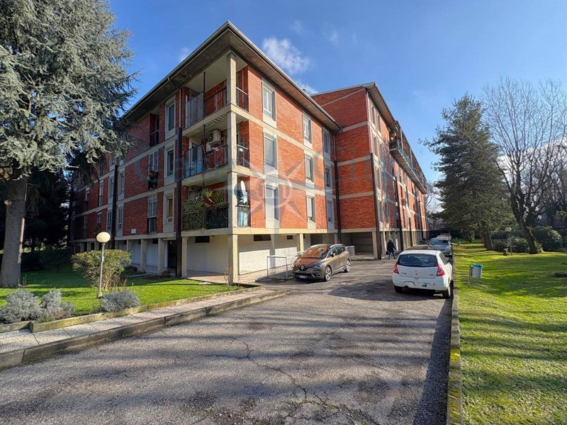 Trilocale in Vendita a Milano, 330'000&euro;, 81 m²