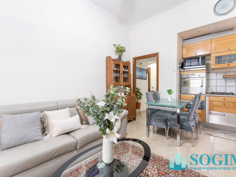 Bilocale in Vendita a Milano, 238'000&euro;, 55 m²