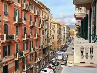 Quadrilocale in Vendita a Savona, 240'000&euro;, 95 m²