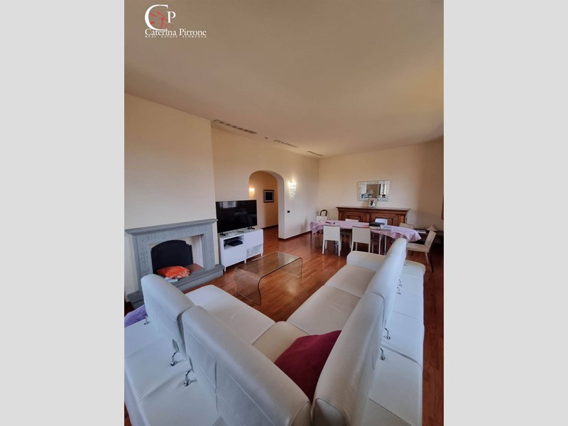 Appartamento in Vendita a Firenze, 980'000&euro;, 200 m²