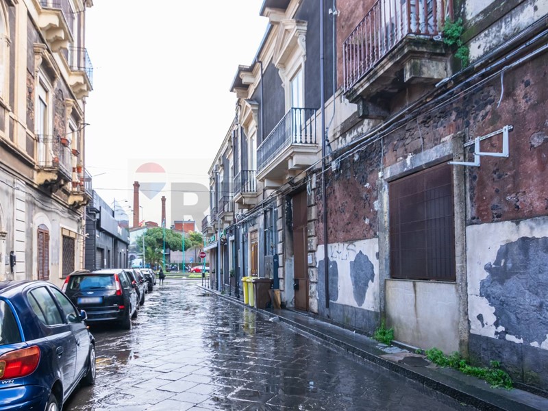 Appartamento in Vendita a Catania, 179'000&euro;, 121 m²