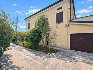 Appartamento in Vendita a Mirandola, 199'000&euro;, 144 m²