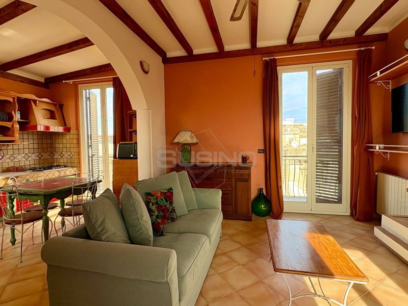 Bilocale in Affitto a Siracusa, 700&euro;, 85 m²