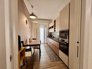 Trilocale in Vendita a Nova Milanese, 283'000&euro;, 105 m²