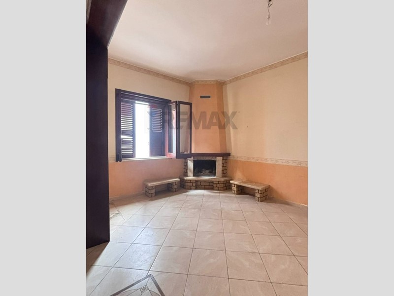 Appartamento in Vendita a Avola, 230 m²